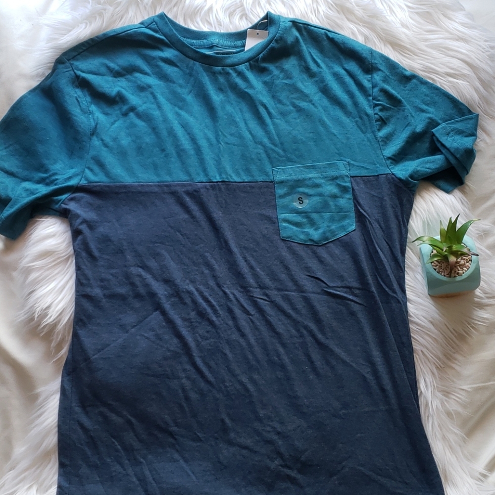 Simply Styled Red Teal Blue Pocket T Shirt